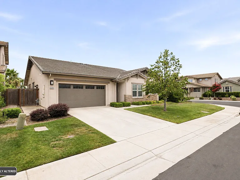 8600 Arcos Way — Photo 5