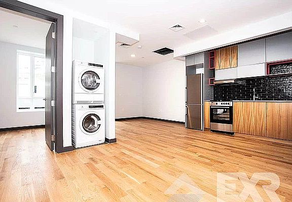 5th image of 275 Metropolitan Ave #2G