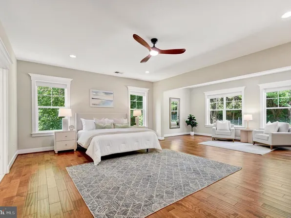 3512 N Pocomoke St, Arlington, VA 22213