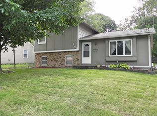 4006 67th St, Urbandale, IA 50322