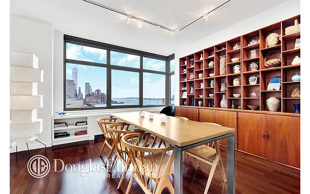 Sold by Douglas Elliman | media 14