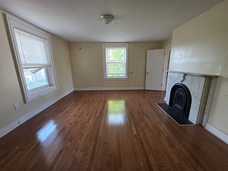 133 Hobart St #2A — Photo 15