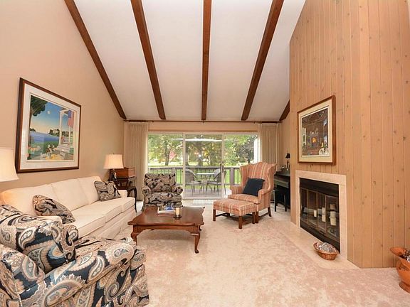 4th image of 1097 Ivy Hill Dr