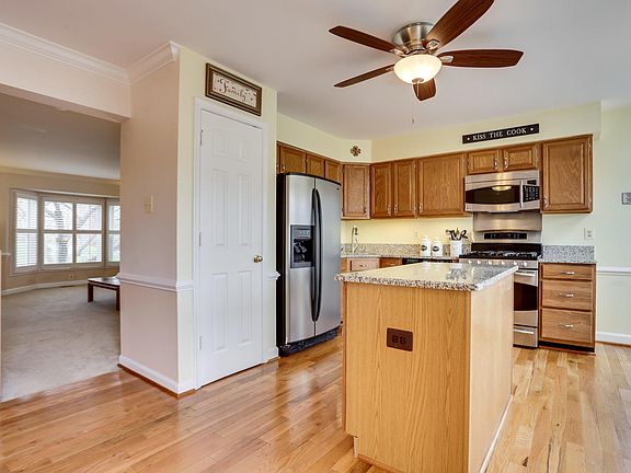 3rd image of 3721 Ottawa Ct