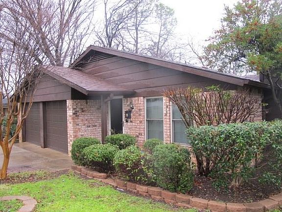 2nd image of 105 Peyton Pl