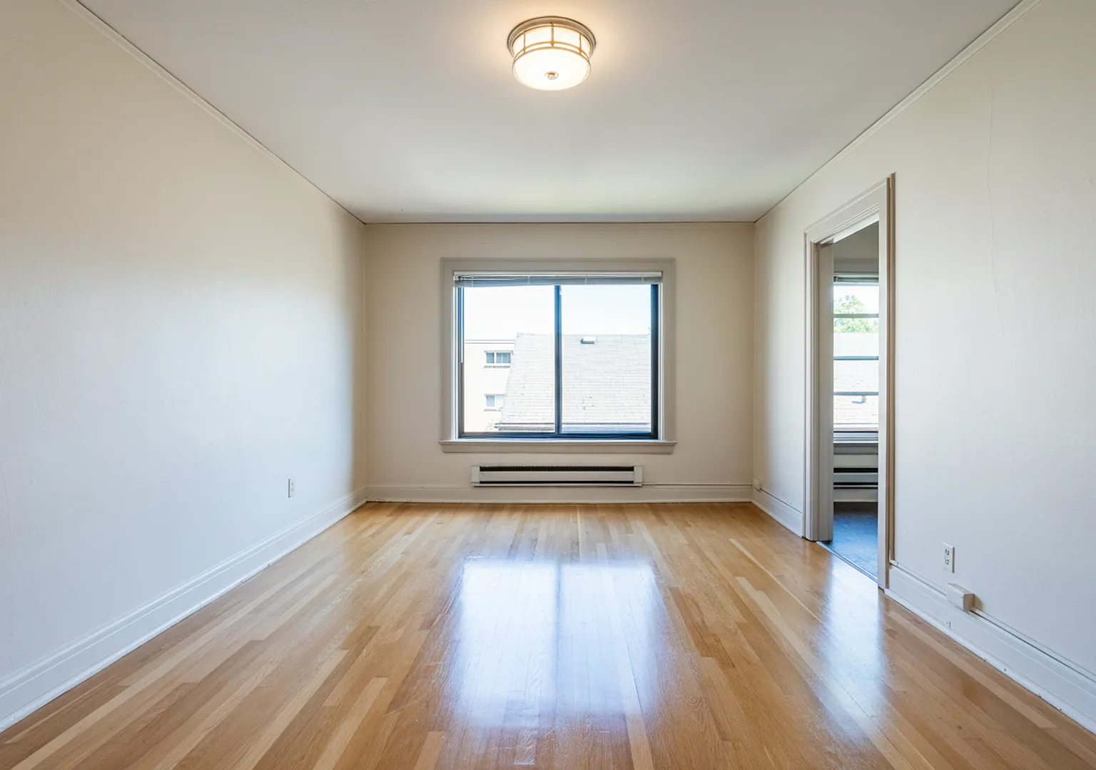Davison Apartments — Photo 3