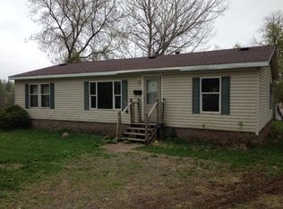 1100 N 7th St, Ishpeming, MI 49849