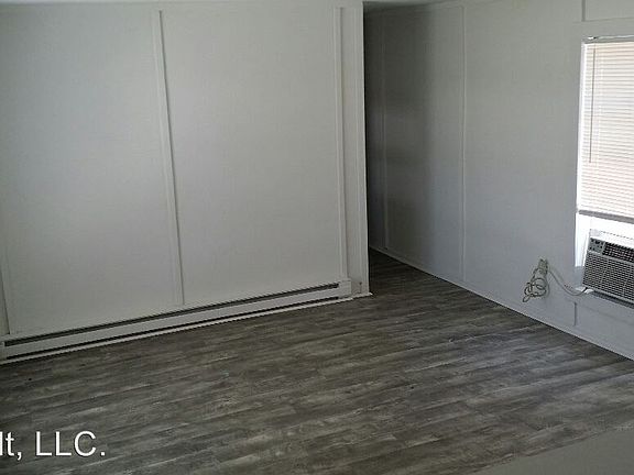 4th image of 5123 E Broadway Ave #29