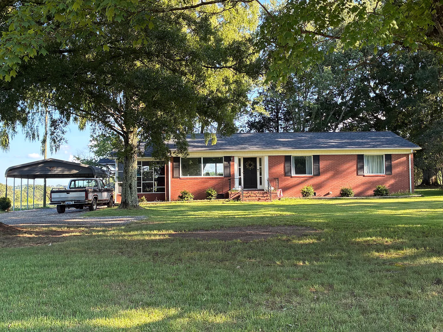 3 bed, 1614 sqft, $2,250 — Photo 1