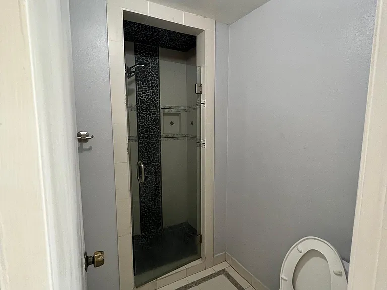 8918 Bissonnet St #307 — Photo 25