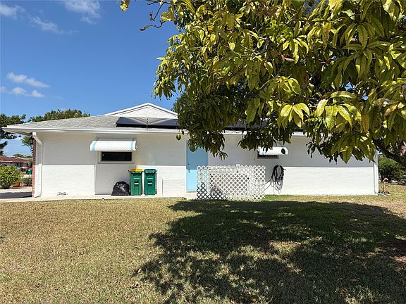 5th image of 9212 NW 81st Court