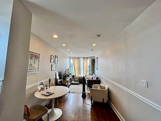 3rd image of 654 Saint Marks Ave APT 6D