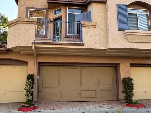 11362 Via Rancho San Diego Unit B, El Cajon, CA 92019