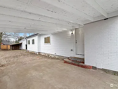 4 bed, 1338 sqft, $3,250 — Photo 2