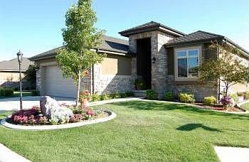 1st image of 821 S Fairway Ln