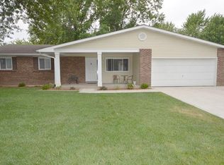 13 Dogwood Ln, Saint Peters, MO 63376