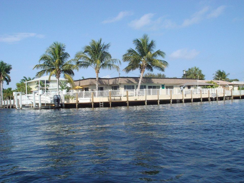point lot on two canals