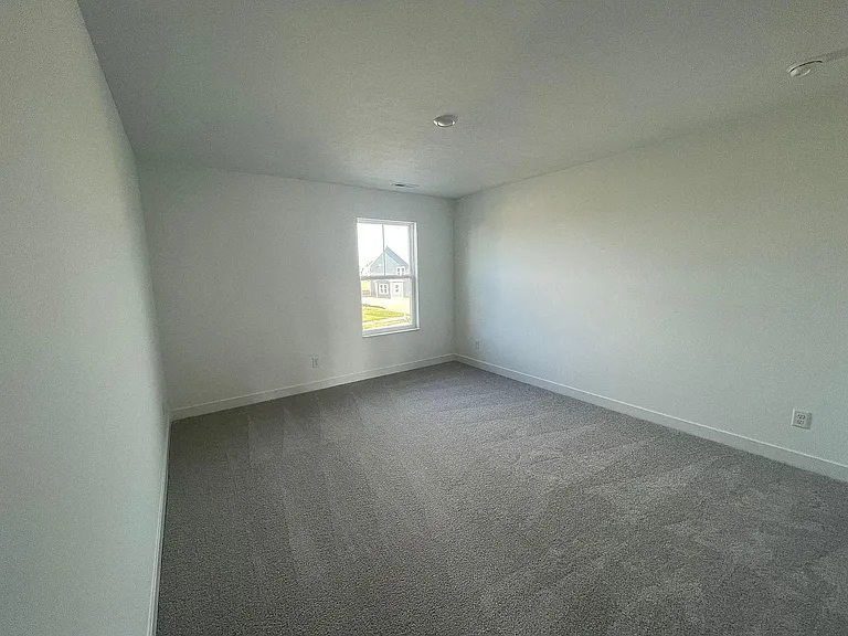 1066 Tansley Ln — Photo 20