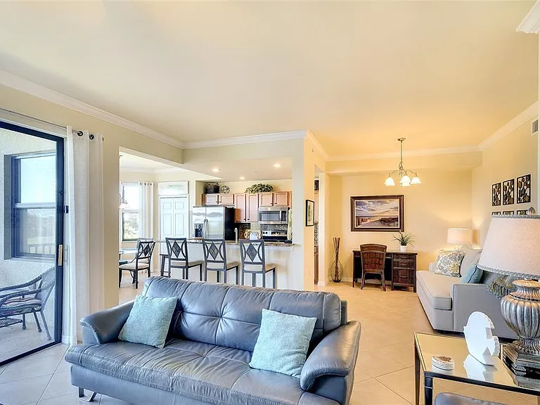 7121 River Hammock Dr #303 — Photo 3