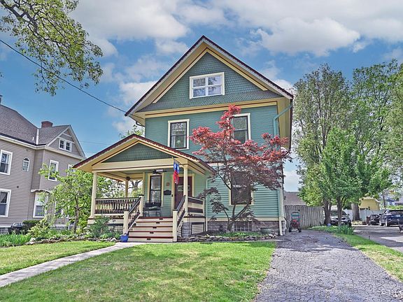 3rd image of 2263 Monroe Ave