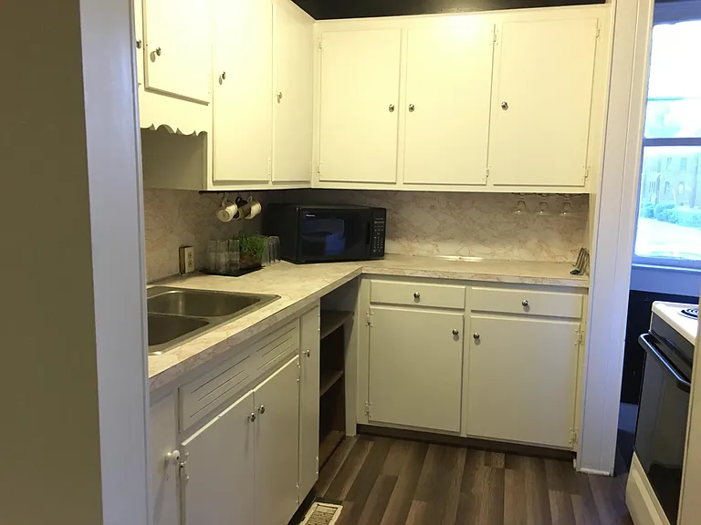 712 Fountain Sq #1 — Photo 2