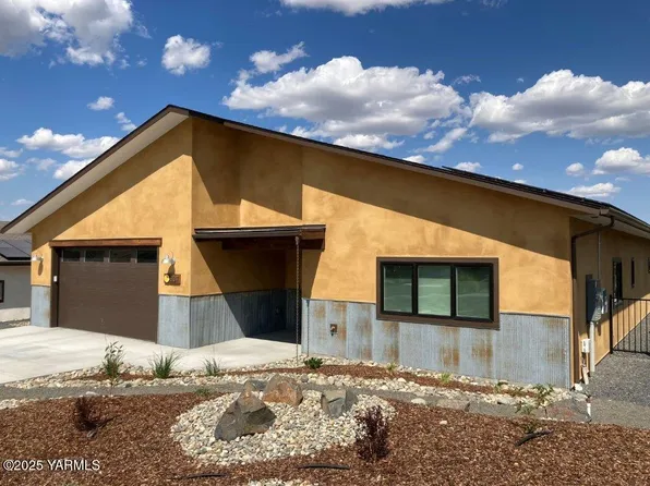 803 Selah Vista Way, Selah, WA 98942
