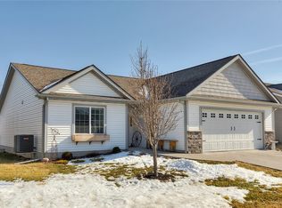 2815 SW Country Ln, Ankeny, IA 50023