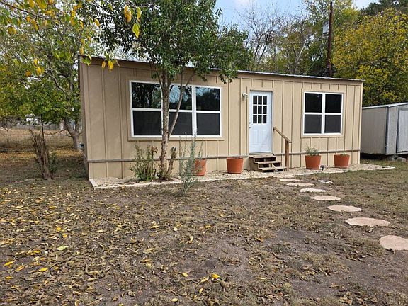 2nd image of 505 E Lane Dr