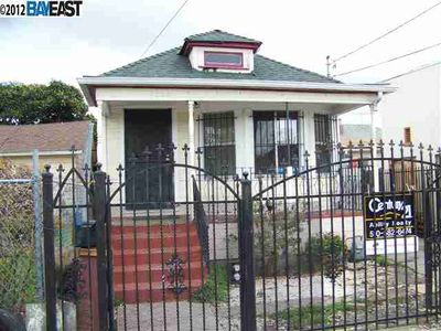 (Undisclosed Address), Oakland, CA, 94603