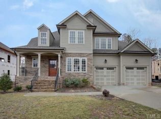 105 Diggory Ln, Holly Springs, NC 27540