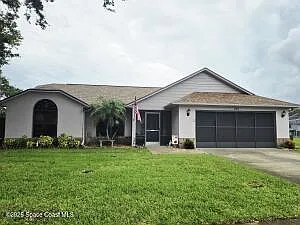 870 Spirea Dr