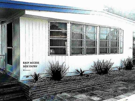 4th image of 1301 Polk City Rd #12
