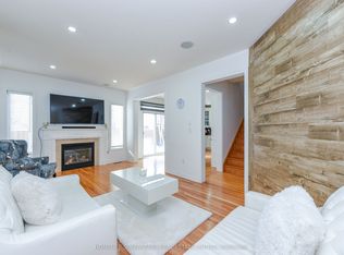 27 Dovehaven Cres, Brampton, ON L6P 2N8