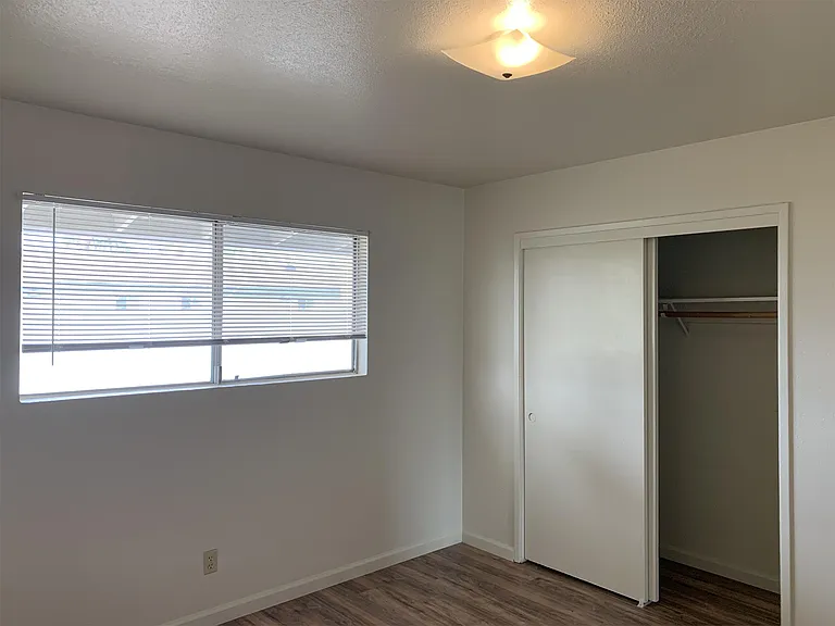 120 E Fairmont Ave #8 — Photo 9