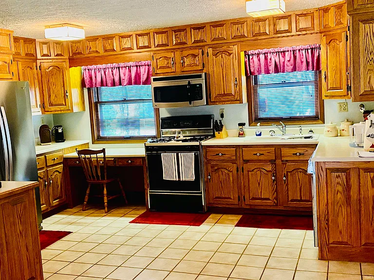 4820 S Old State Road 37 — Photo 10
