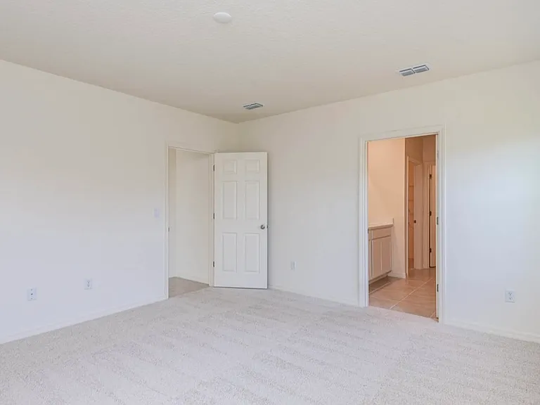 33620 Seattle Slew Dr — Photo 3