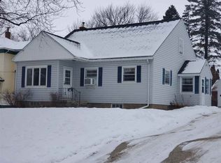114 Monroe St, West Union, IA 52175