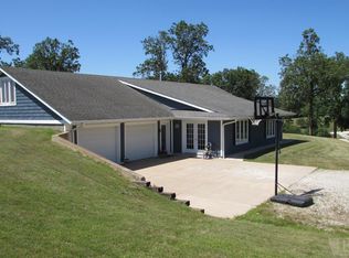 2018 210th St, Donnellson, IA 52625