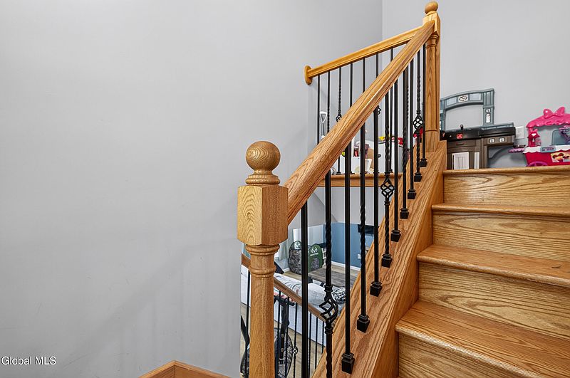 5th image of 30 Eycleshymer Road