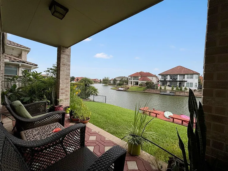 18943 Villa Bergamo Ln — Photo 5