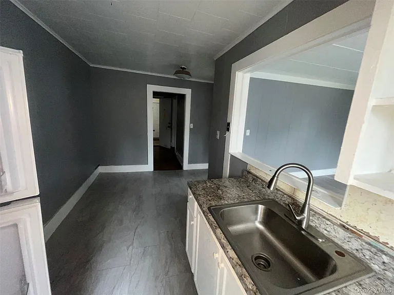 10 Church Ave #6 — Photo 7