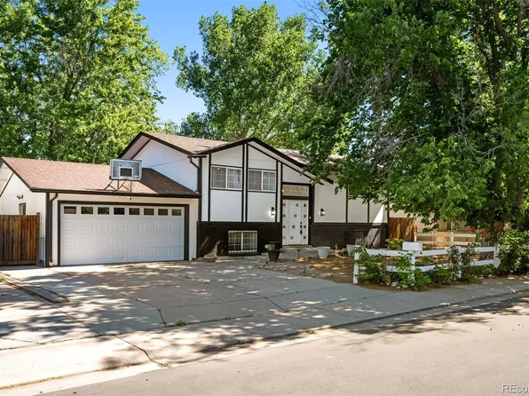 12147 E Hawaii Drive, Aurora, CO 80012