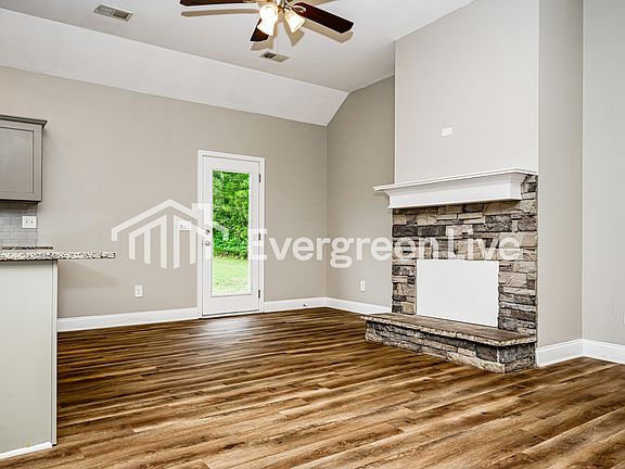 2nd image of 780 Freeman Dr