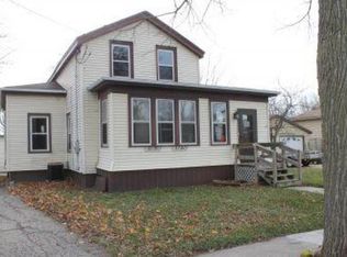 717 Emmet St, Watertown, WI