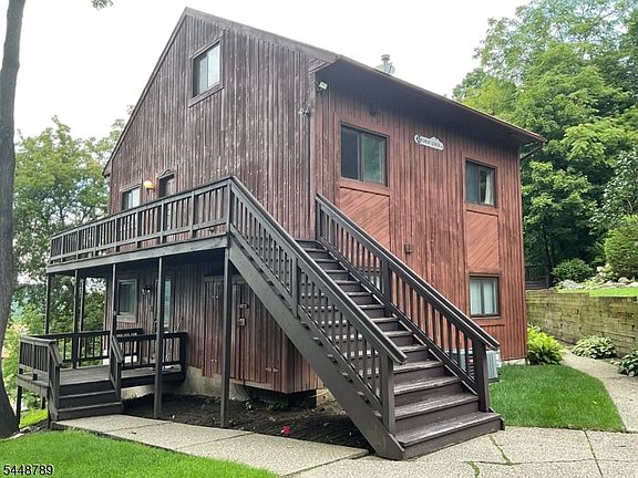 2nd image of 13 Great Gorge Dr BLDG 13 #4