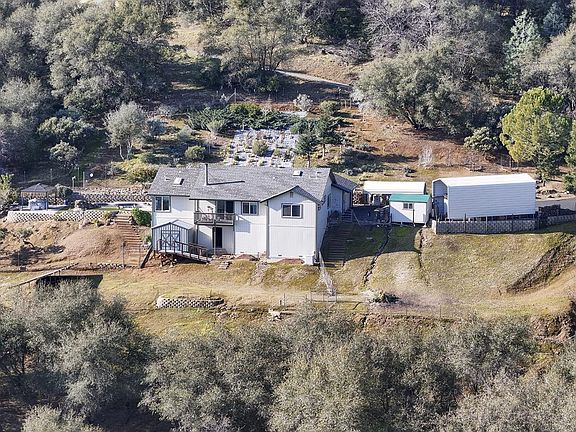 4th image of 4121 Voyager Way