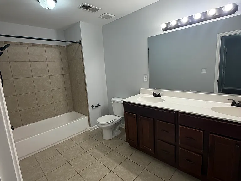 2825 Virginia Woods Cv — Photo 15