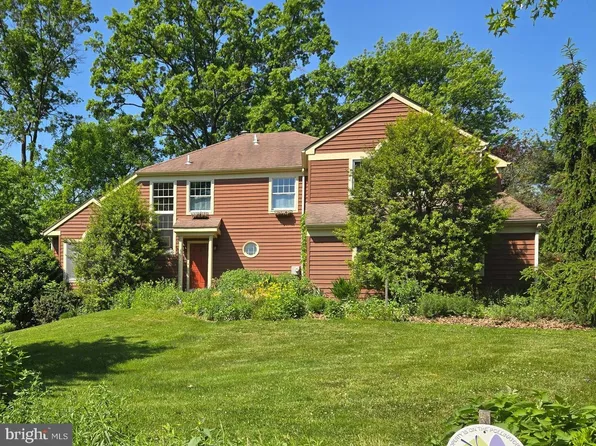 809 Irenic Ct, East Norriton, PA 19403