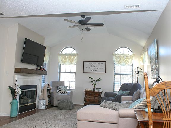 2nd image of 2191 Ravine Woods Dr #4