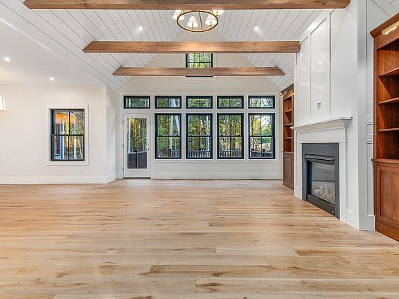 5th image of 12-10 Wentworth Drive #12-10